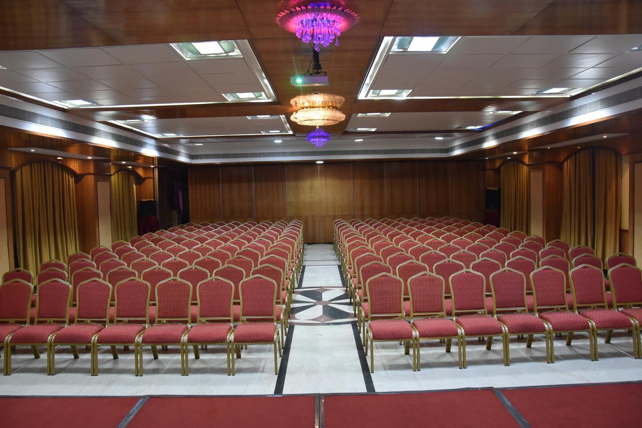 Ulo Chennai Deluxe Hotell Eksteriør bilde