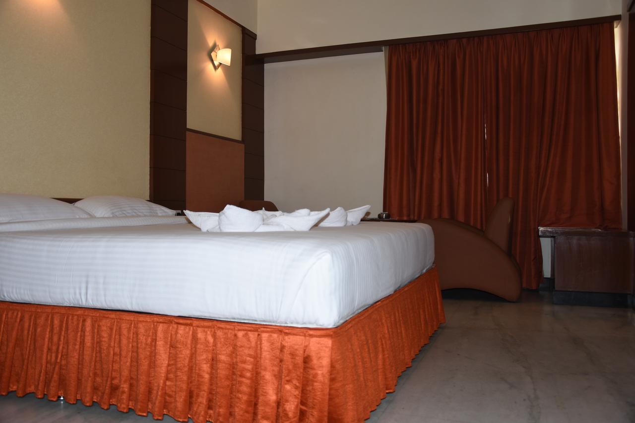 Ulo Chennai Deluxe Hotell Eksteriør bilde