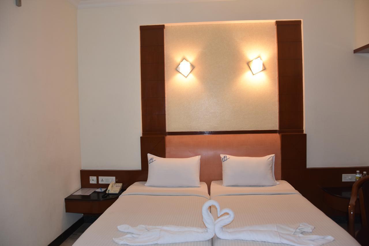 Ulo Chennai Deluxe Hotell Eksteriør bilde