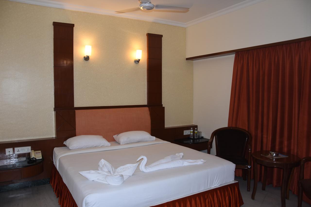 Ulo Chennai Deluxe Hotell Eksteriør bilde